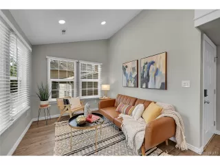 Photo #6: 7550101 Listing