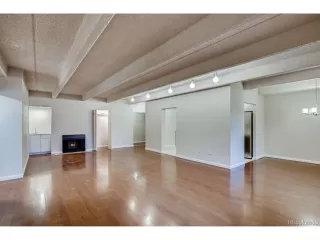 Photo #2: 7551307 Listing