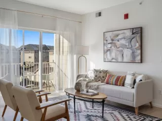 Photo #4: 7551629 Listing 