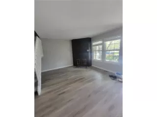 Photo #5: 7554775 Listing