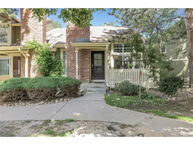 MLS: 7555035 Condo For Sale