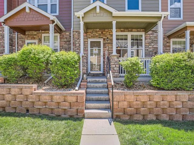 MLS: 7555368 Condo For Sale