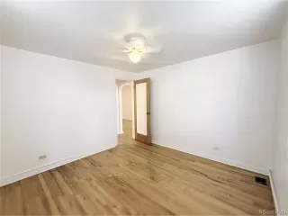 Photo #5: 7556380 Listing