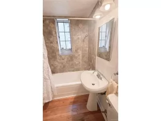 Photo #6: 7556380 Listing