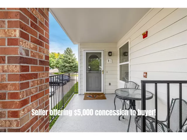 MLS: 7557552 Condo For Sale