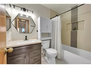 Photo #5: 7564391 Listing