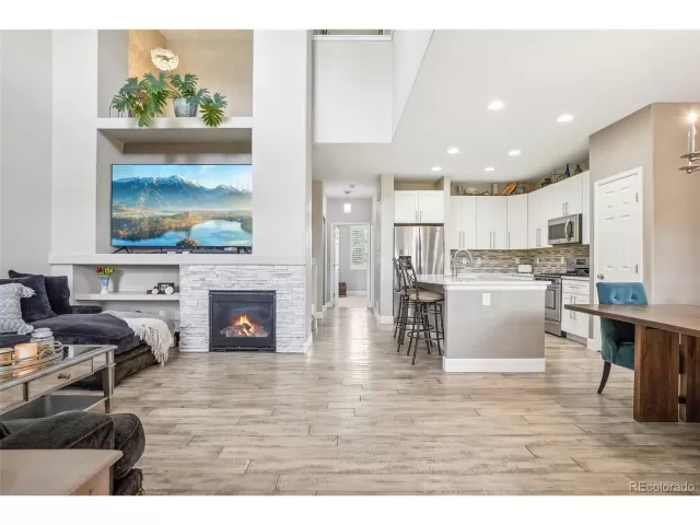 MLS: 7565014 Condo For Sale