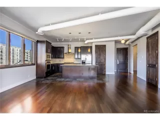 Photo #3: 7570432 Listing 