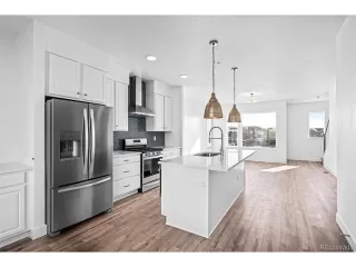 Photo #6: 7570621 Listing