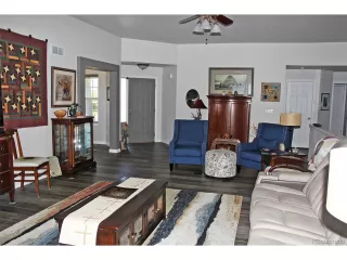 Photo #4: 7573415 Listing