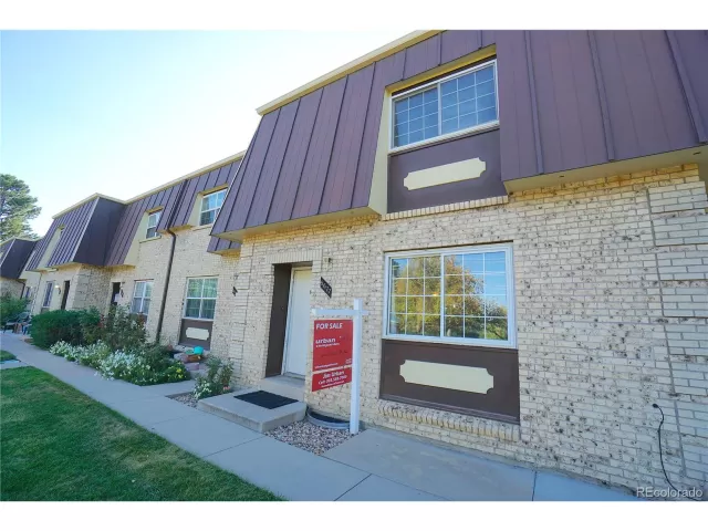 MLS: 7573956 Condo For Sale