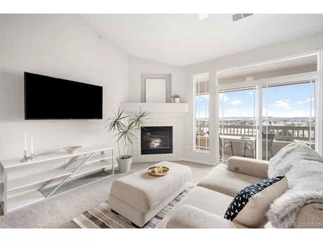 MLS: 7574455 Condo For Sale