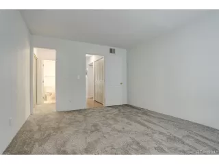 Photo #5: 7576761 Listing 