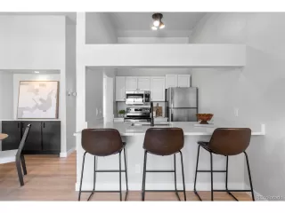 Photo #5: 7579050 Listing