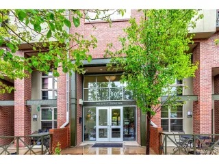 Photo #2: 7581665 Listing