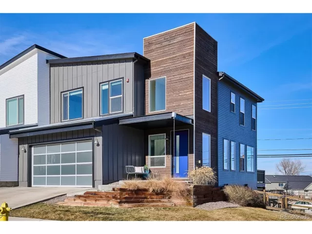 MLS: 7583599 Condo For Sale