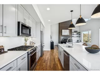 Photo #2: 7583599 Listing 