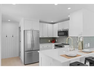 Photo #6: 7584058 Listing 