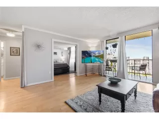 Photo #5: 7585693 Listing