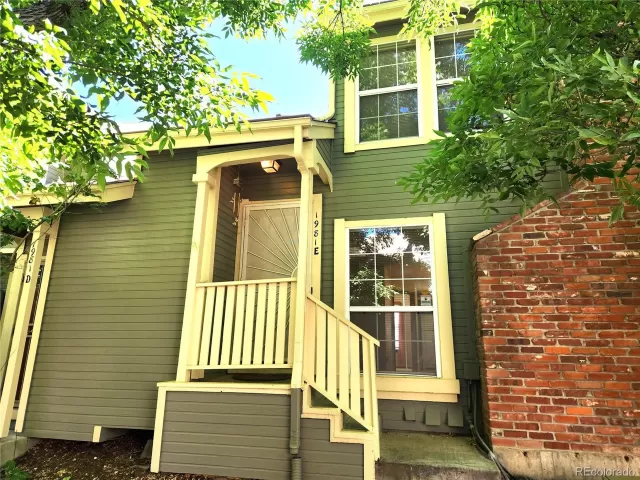 MLS: 7589197 Condo For Sale