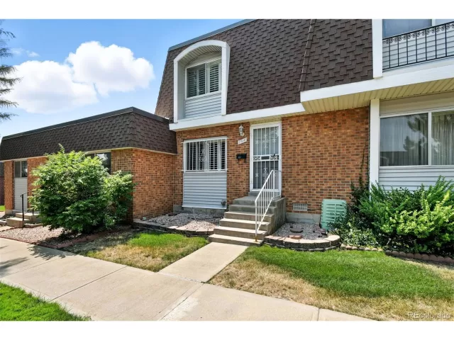 MLS: 7596492 Condo For Sale