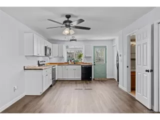 Photo #3: 7599434 Listing