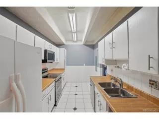 Photo #6: 7602900 Listing