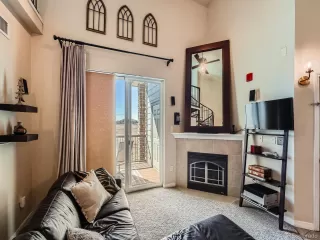 Photo #5: 7605630 Listing