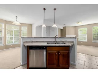 Photo #5: 7609751 Listing