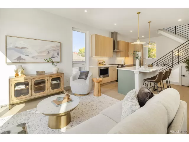 MLS: 7610244 Condo For Sale