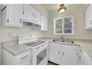 Photo #6: 7611480 Listing