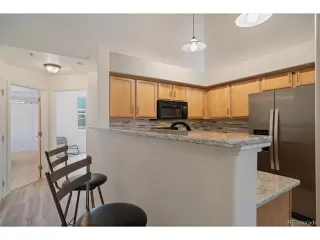 Photo #6: 7613048 Listing