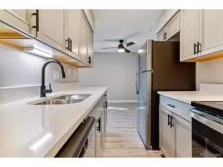 Photo #5: 7613956 Listing 