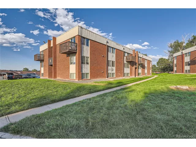 MLS: 7616099 Condo For Sale