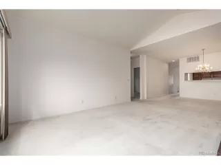 Photo #6: 7623058 Listing