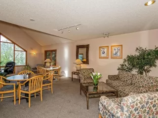 Photo #6: 7623372 Listing