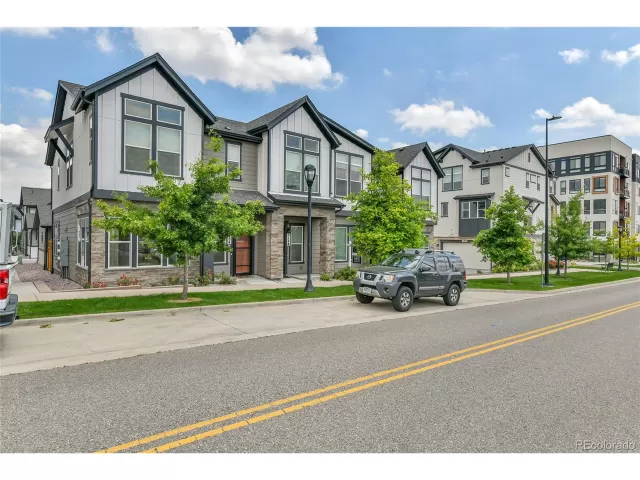 MLS: 7626063 Condo For Sale