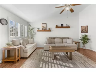 Photo #6: 7627388 Listing