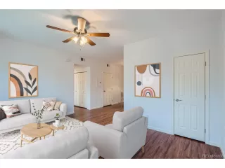 Photo #3: 7632549 Listing