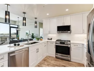 Photo #4: 7633884 Listing