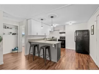 Photo #4: 7634518 Listing