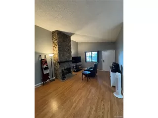 Photo #4: 7637609 Listing 