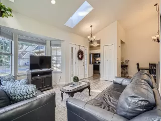 Photo #3: 7639180 Listing