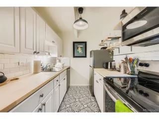 Photo #6: 7639637 Listing