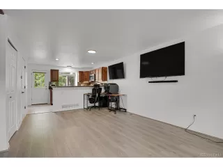 Photo #4: 7641144 Listing