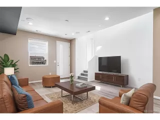 Photo #4: 7641149 Listing