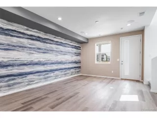 Photo #6: 7641149 Listing