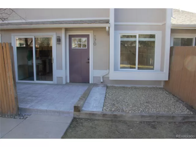 MLS: 7642421 Condo For Sale