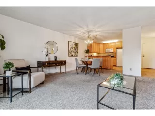 Photo #3: 7643796 Listing