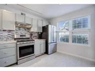 Photo #5: 7645051 Listing